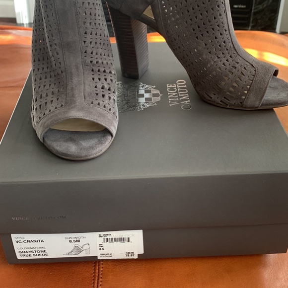 Women’s open toe booties - Picture 2 of 2